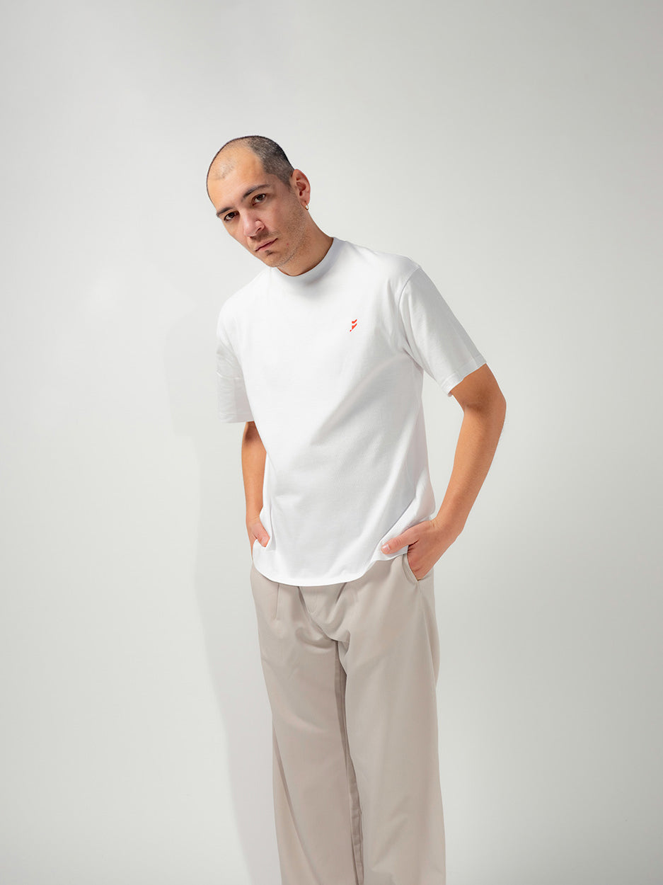 TEE BOX | WHITE