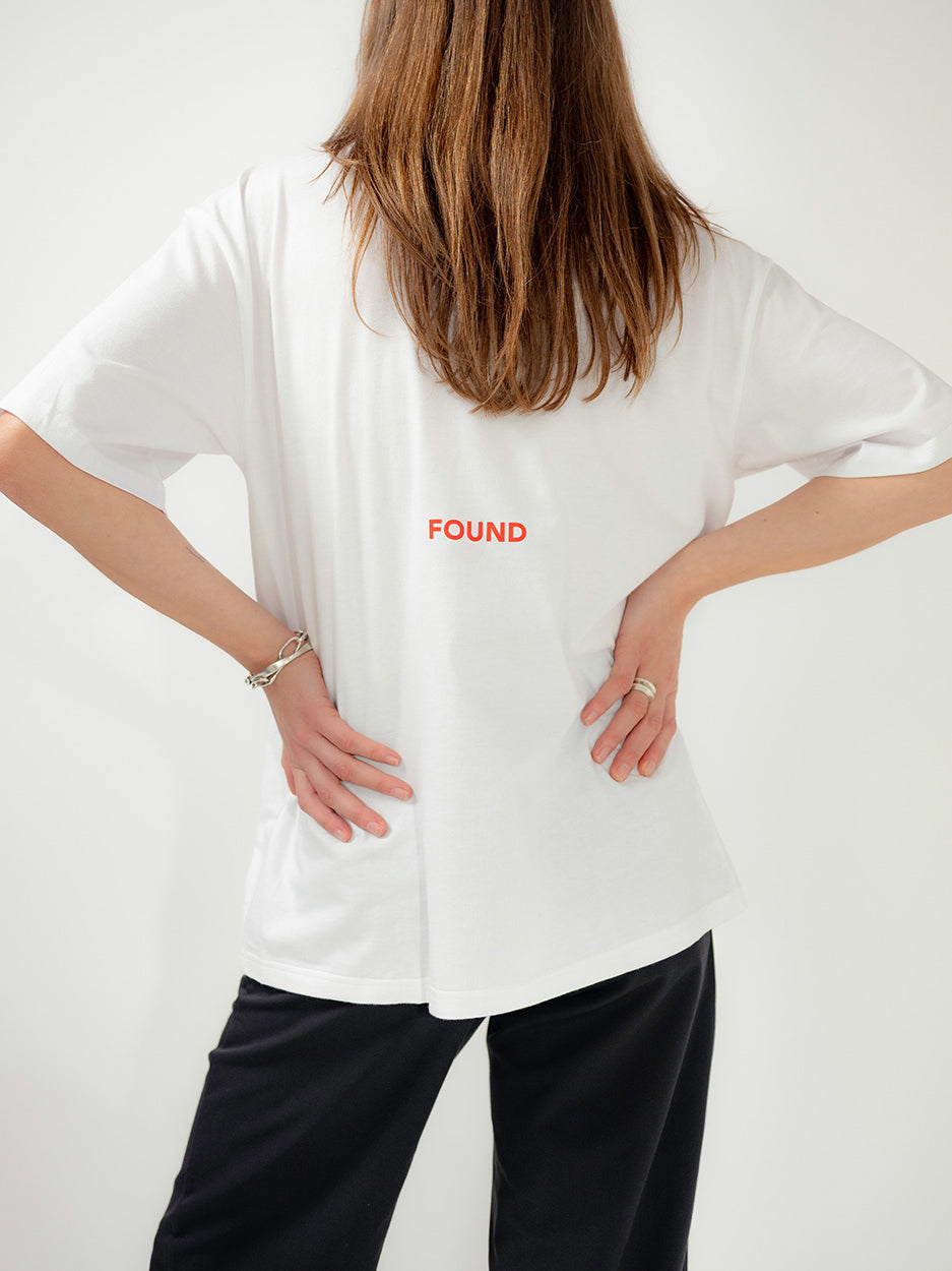 TEE BOX | WHITE