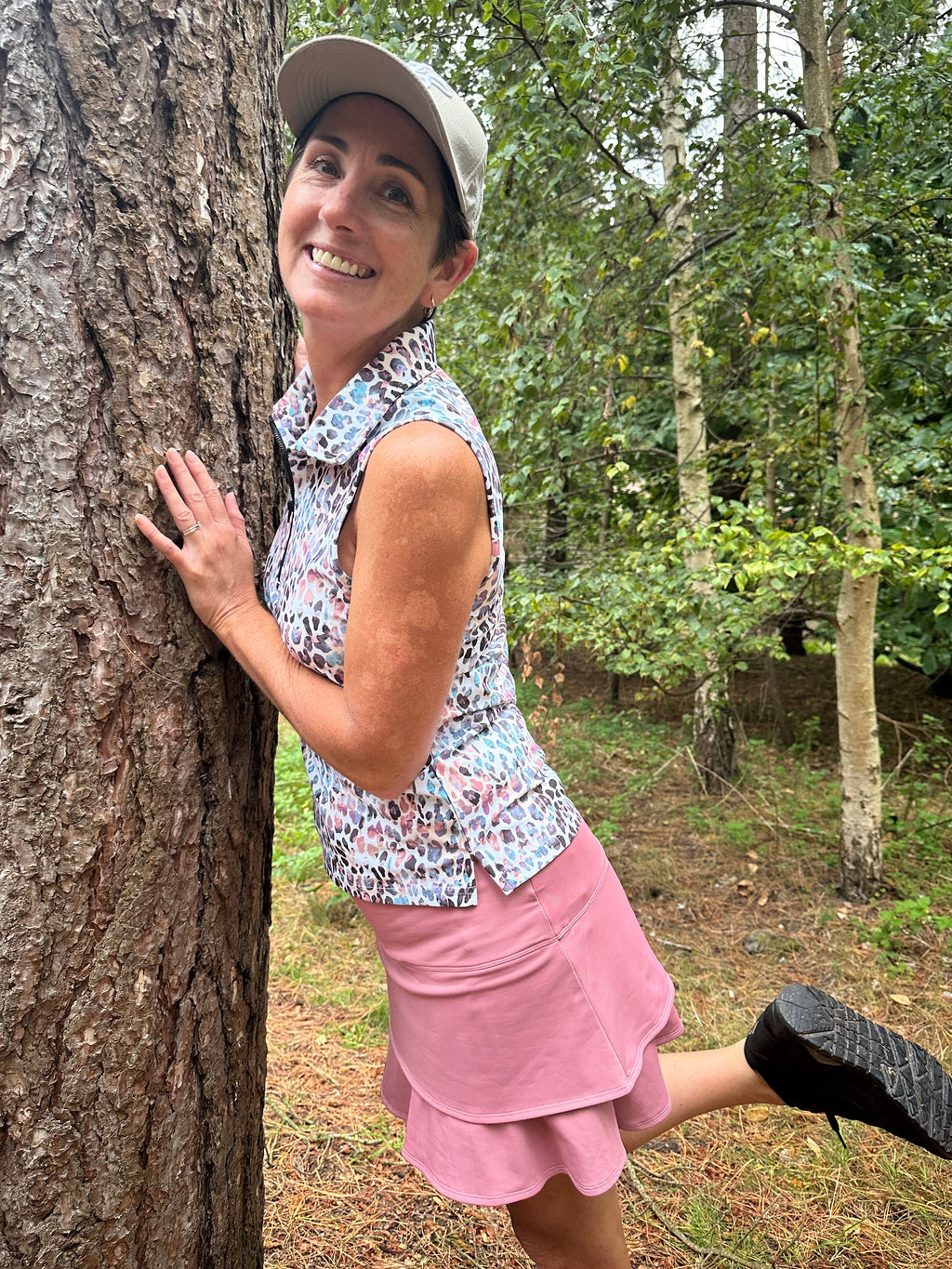 Zoe Sleeveless - Pastel Leopard