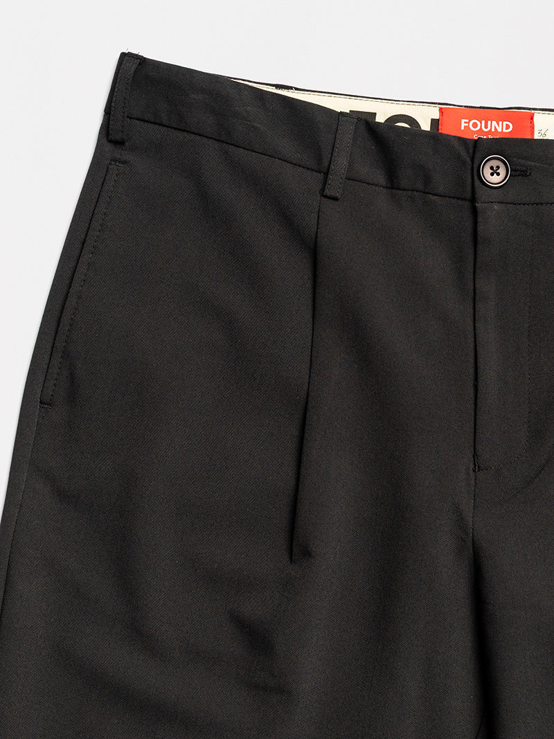 PLEATED PANTS | BLACK