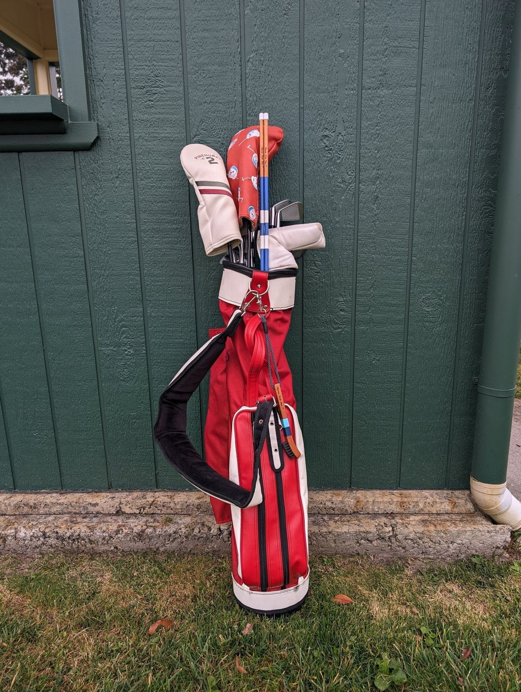 Three Putt Par | Alignment Stick - Eureka