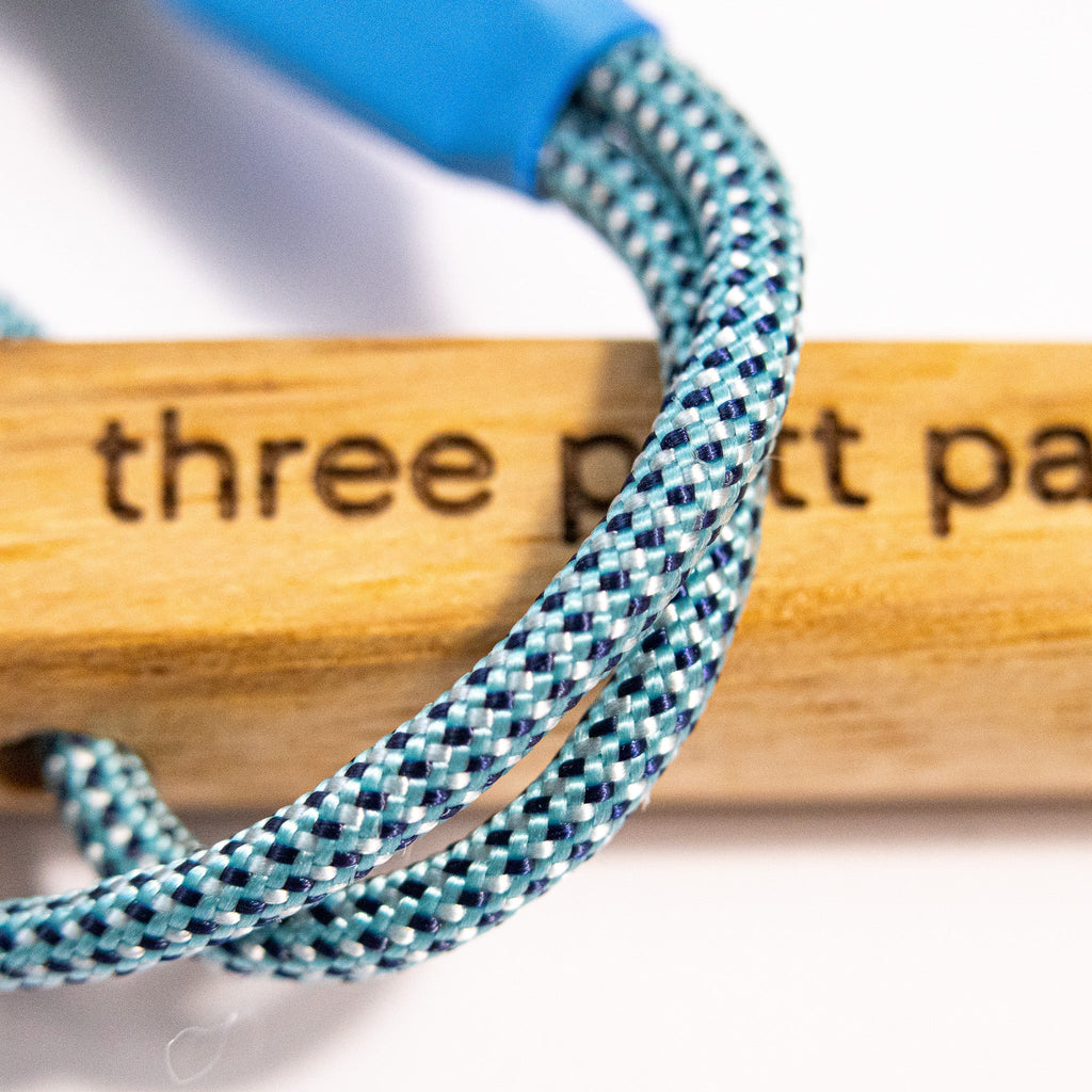 Ocean Links hickory golf club brush in ocean blue colourway — Three Putt Par