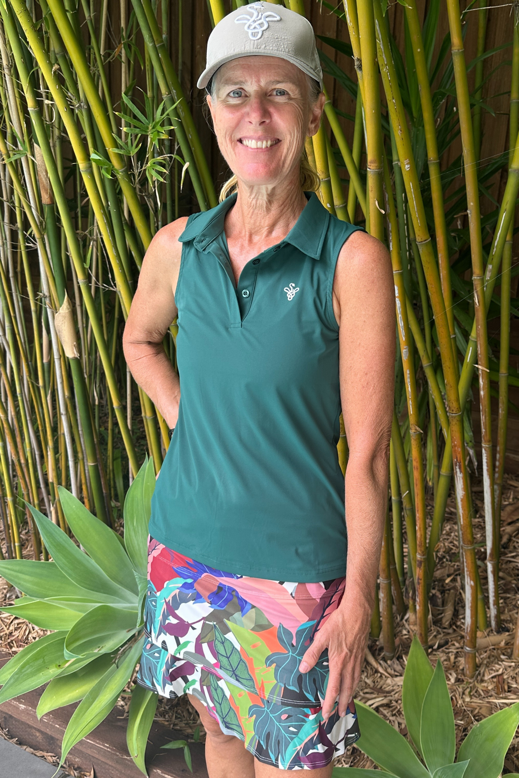 Red Belly Active | Bella Sleeveless — Forest