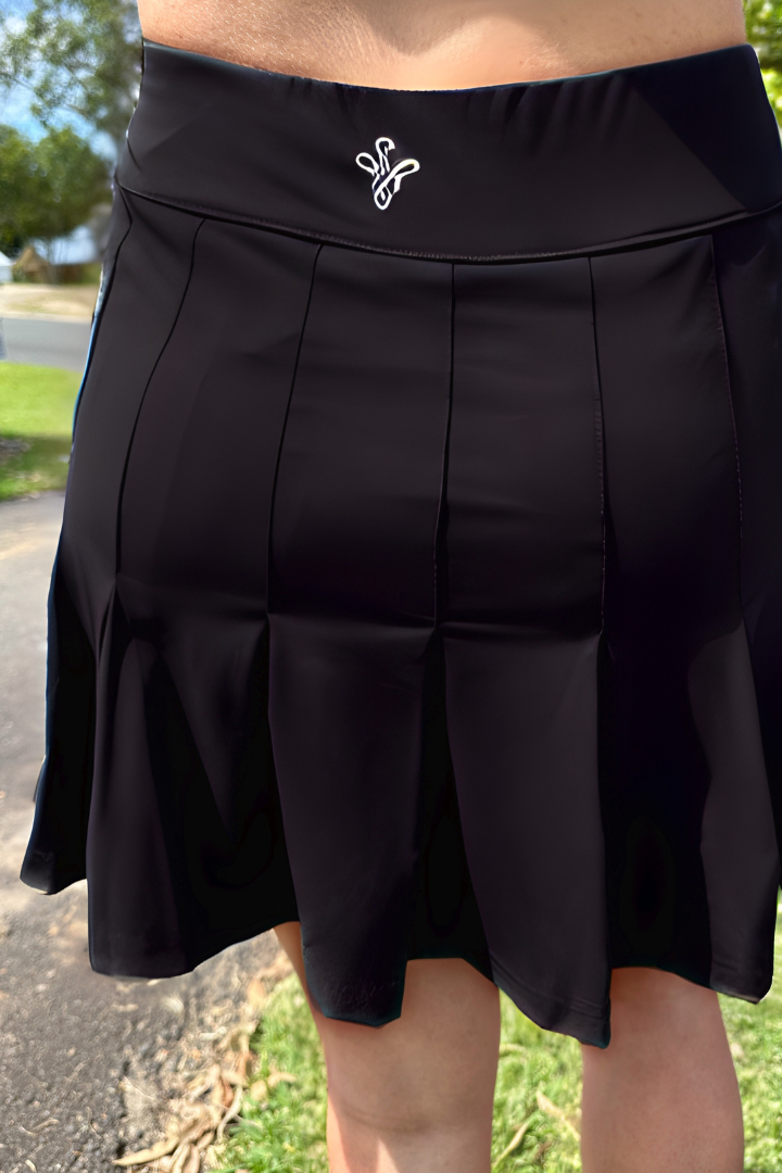 Spin Skort — Black